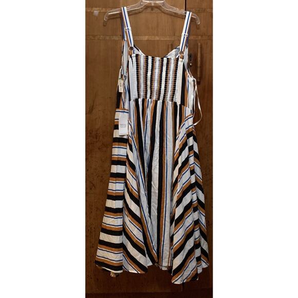 International Standard Linen Halter Maxi Dress Size Small NWT Adjustable Straps - Picture 3 of 6